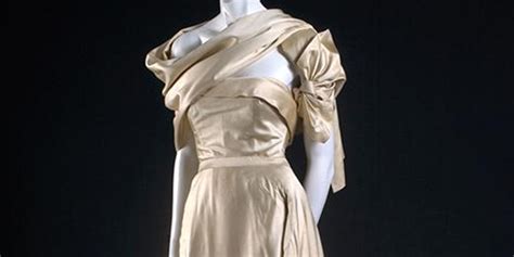 1948 dior bon voyage dress|christian dior fashion history.